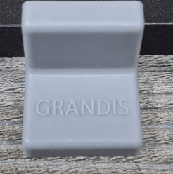 GRANDIS Уголок металлический + накладка 25*25 камень (серый)